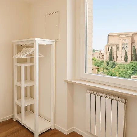 Apartment Franciosa Floor Siena